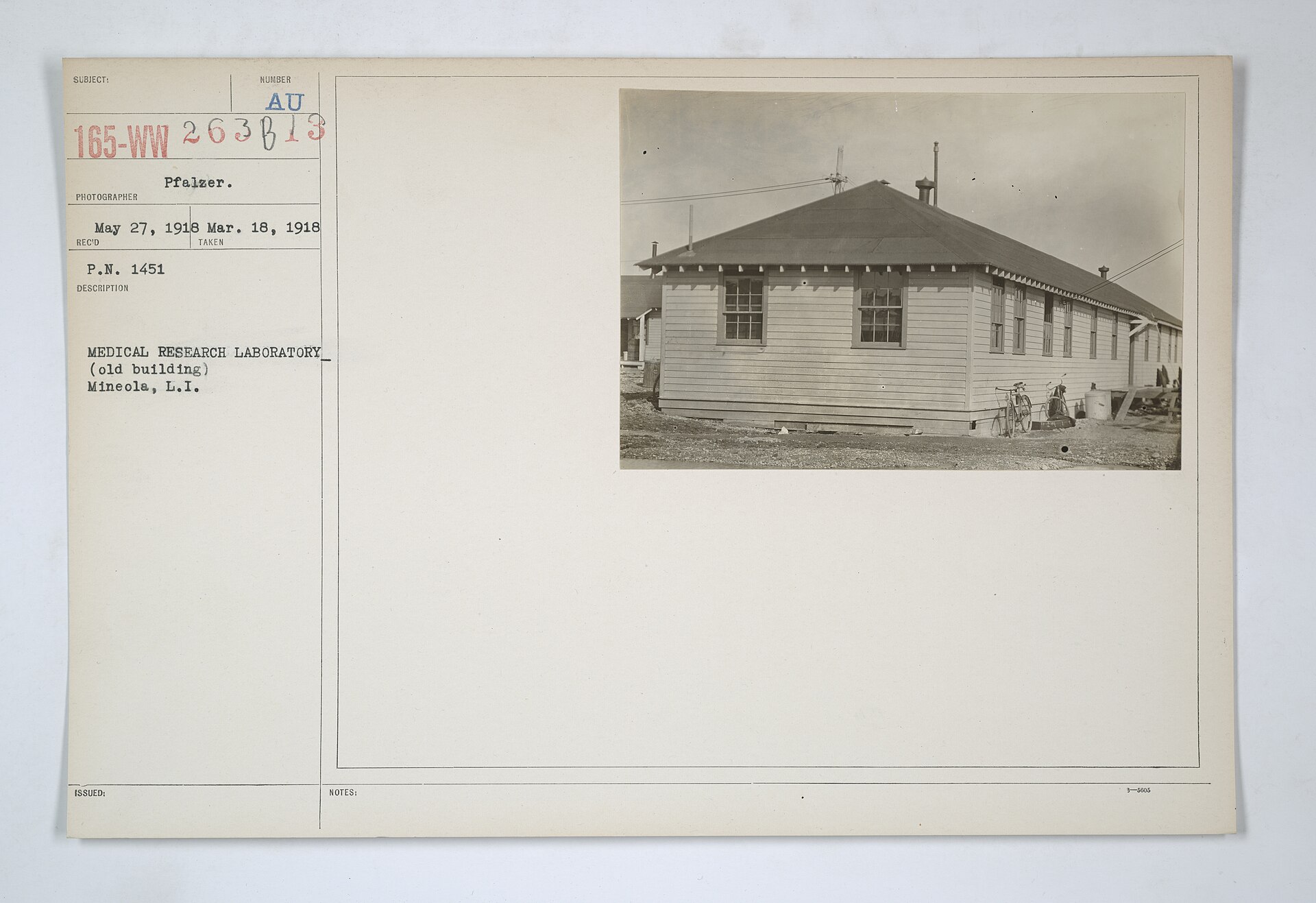 Medical Department - Research Work - Medical Research Laboratory (Old Building) Mineola, Long Island - NARA - 45497923